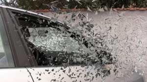Bild von zersprungenem Autofenster